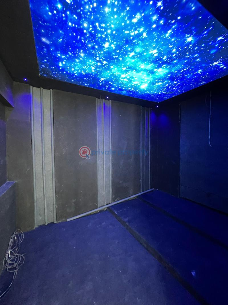 Luxury 6 bedroom fully detached - 8 6 bedroom Duplex For Sale Osapa Lekki Lagos - 8