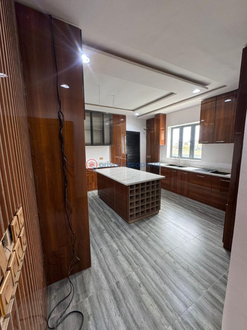 6 bedroom Duplex For Sale Royal Garden Estate Ajah Lagos - 9