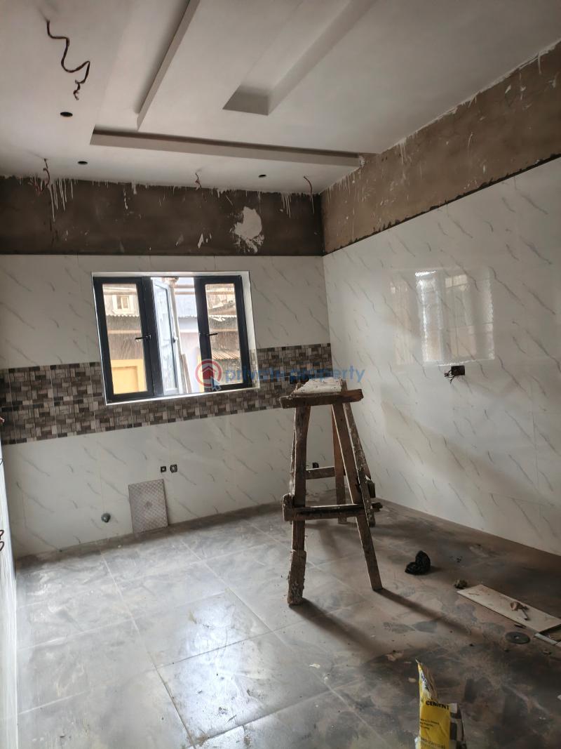 3 bedroom Block Of Flats For Sale Pedro Behind Gbagada Gbagada Lagos - 4