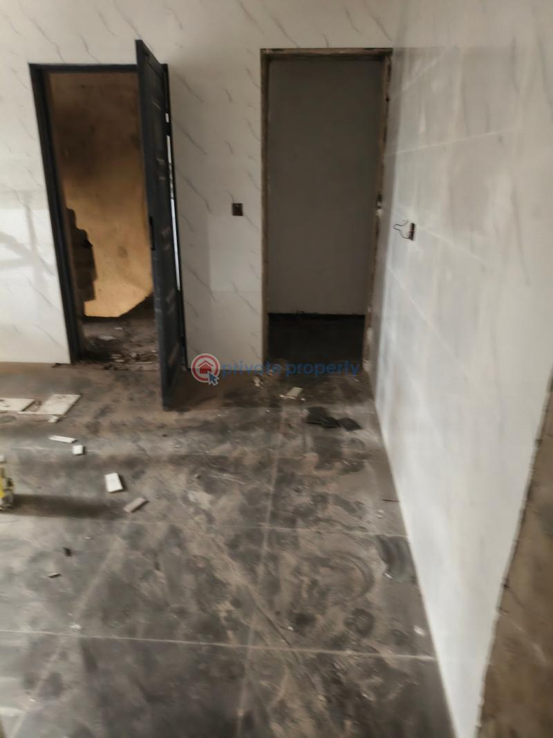 3 bedroom Block Of Flats For Sale Pedro Behind Gbagada Gbagada Lagos - 5