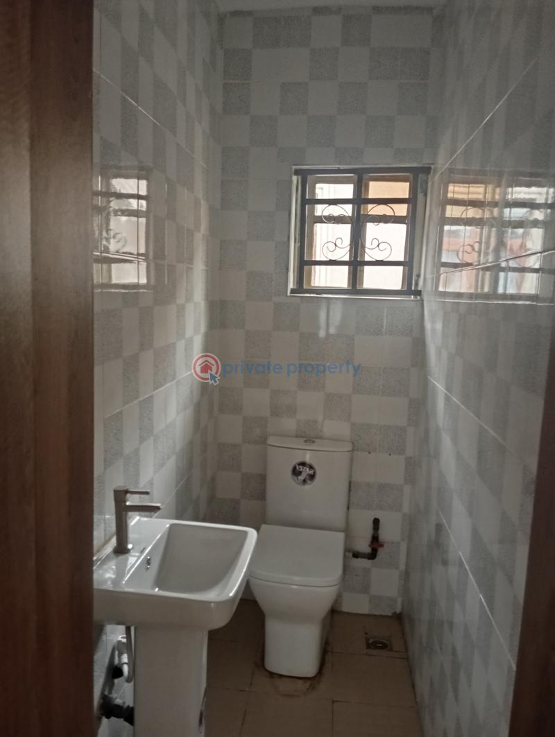 2 bedroom Block Of Flats For Rent Dosumu Ayodeji Str, Alogba Estate Ebute Ikorodu Lagos - 3