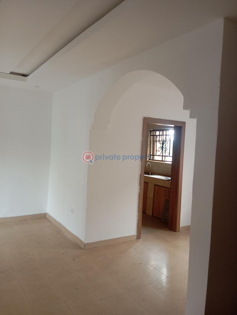 2 bedroom Block Of Flats For Rent Dosumu Ayodeji Str, Alogba Estate Ebute Ikorodu Lagos - 7