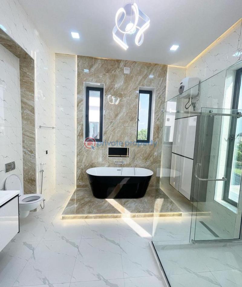 Luxury 6bedroom fully detached duplex - 4 6 bedroom Detached Duplex For Sale Osapa London Lekki Lagos - 4