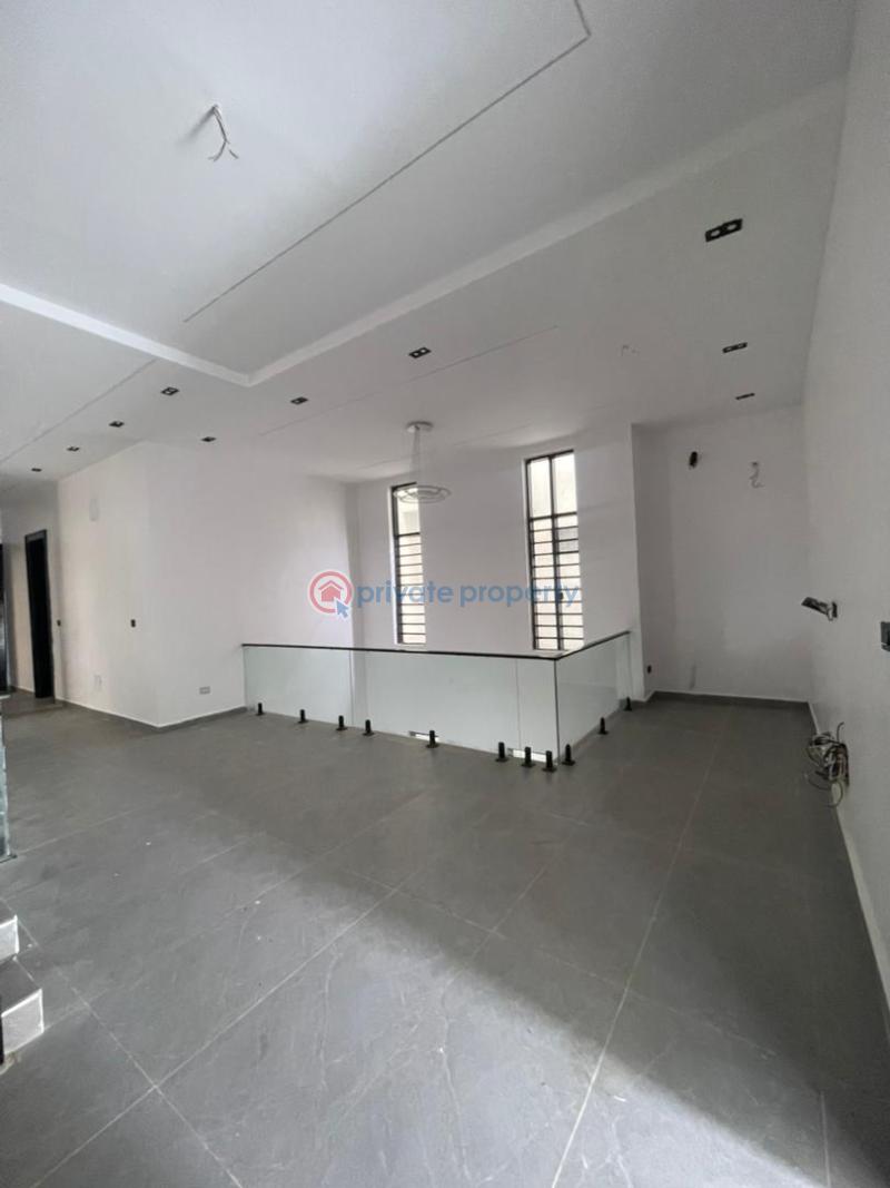 6 bedroom Detached Duplex For Sale Chevron Lekki Lagos - 3