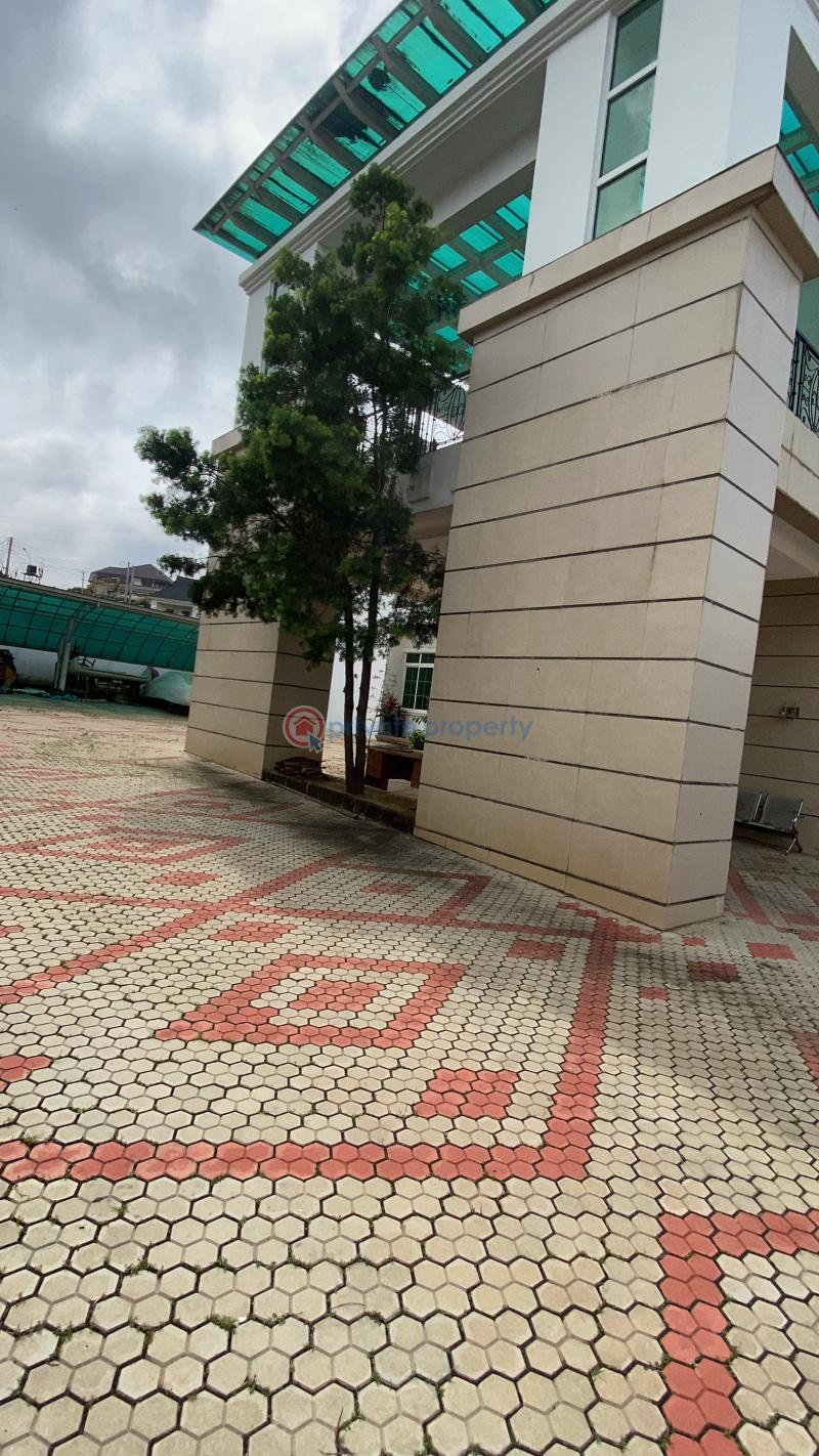 Luxury 7 bedroom detached duplex | guzape - 3 7 bedroom Detached Duplex For Sale Guzape Abuja Phase 1  - 3