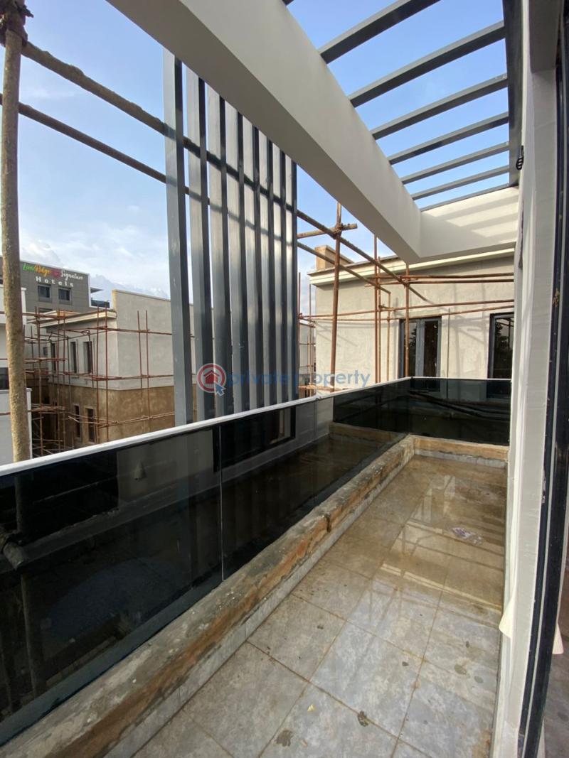 7 bedroom Detached Duplex For Sale Ikeja GRA Lagos - 1