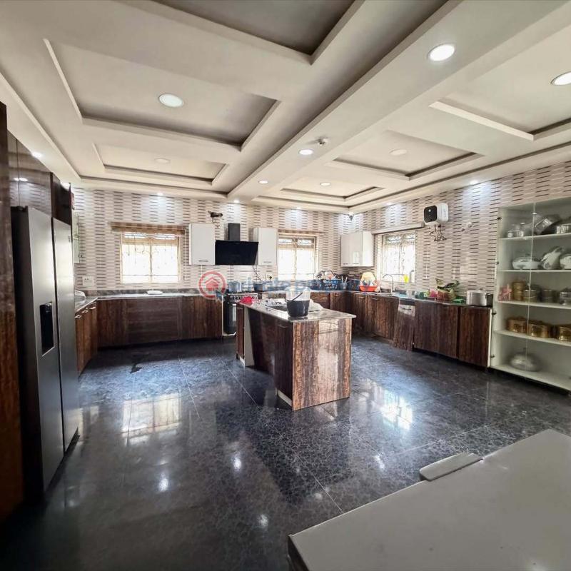 Luxury 7-bedroom mansion with penthouse - 4 7 bedroom Duplex For Sale Katampe Ext. Abuja Phase 2  - 4
