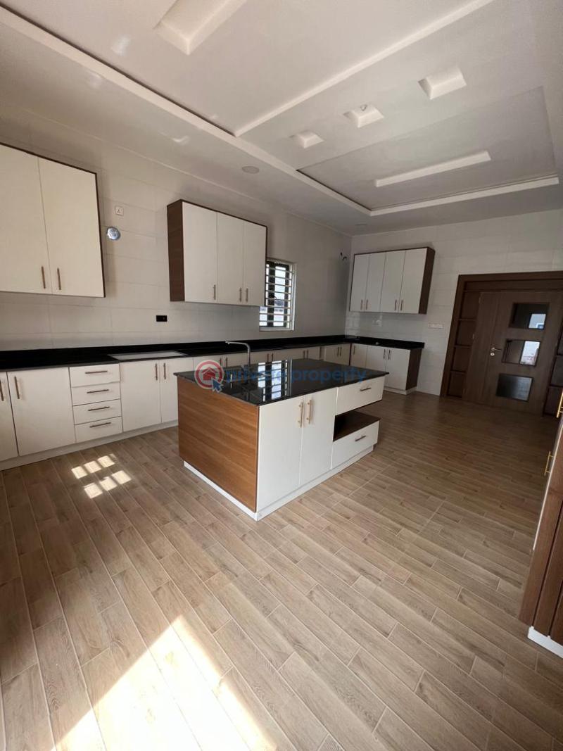 8 bedroom Detached Duplex For Sale Karsana Abuja Phase 3  - 5