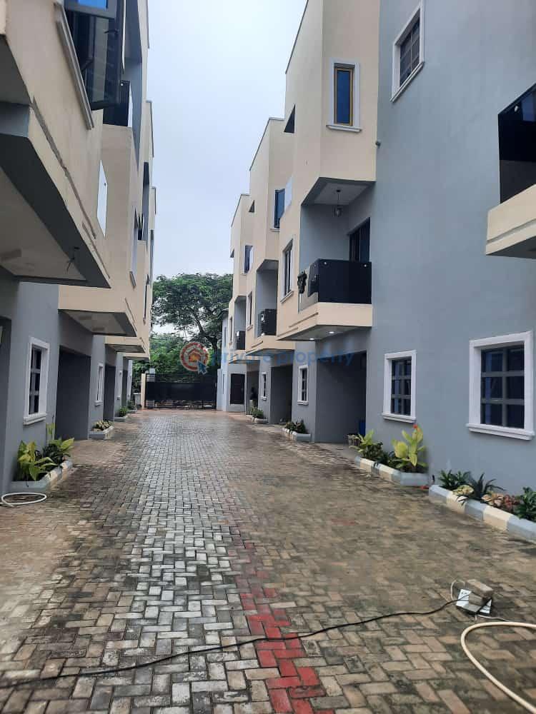 3 bedroom Duplex For Sale Adeniyi Jones Ikeja Lagos - 5