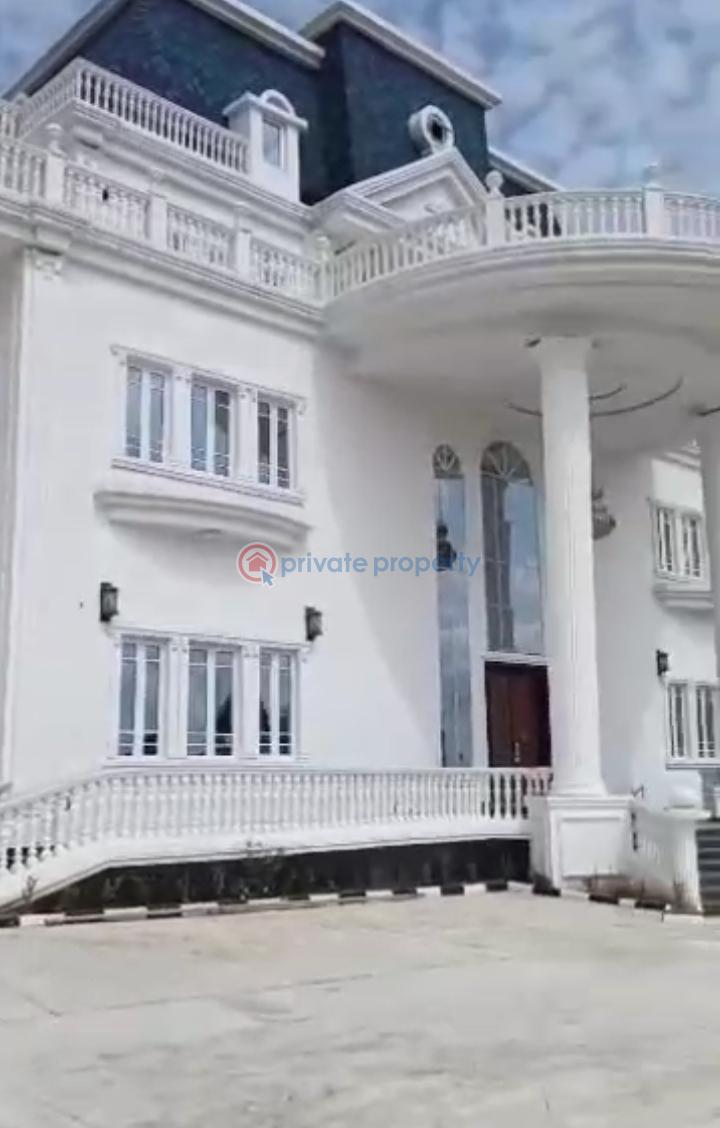 9 bedroom Detached Duplex For Sale Guzape Abuja Phase 1  - 0