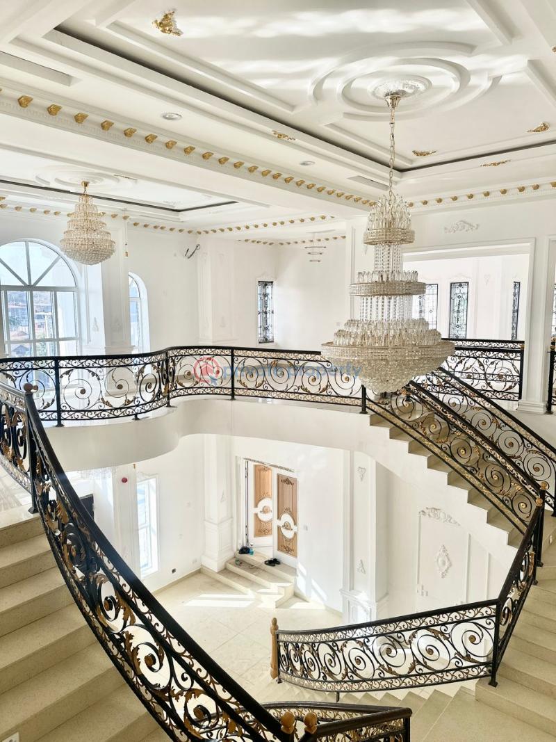 9 bedroom Detached Duplex For Sale Guzape Main Guzape Abuja Phase 1  - 1