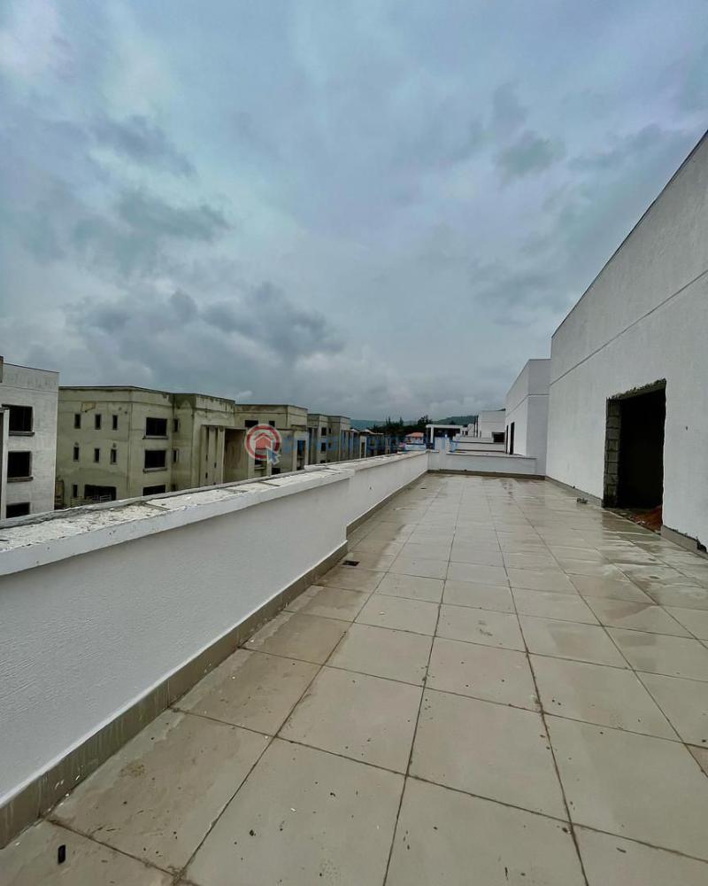 Luxury & spacious 8 bedroom fully detached duplex inside an estate - 2 8 bedroom Detached Duplex For Sale Maitama Abuja Phase 1  - 2