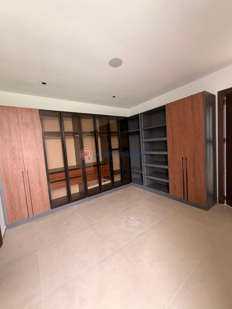 9 bedroom Detached Duplex For Sale Jabi Abuja Phase 2  - 5