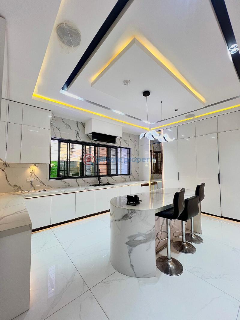 5 bedroom Detached Duplex For Sale Lekki Phase 1 Lekki Lagos - 4