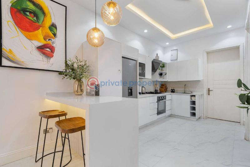 Luxury apartment with rooftop lounge, 10+ games, fire tv & stunning views! - 3 2 bedroom Block Of Flats Short let Lekki Phase 1 Lagos - 3