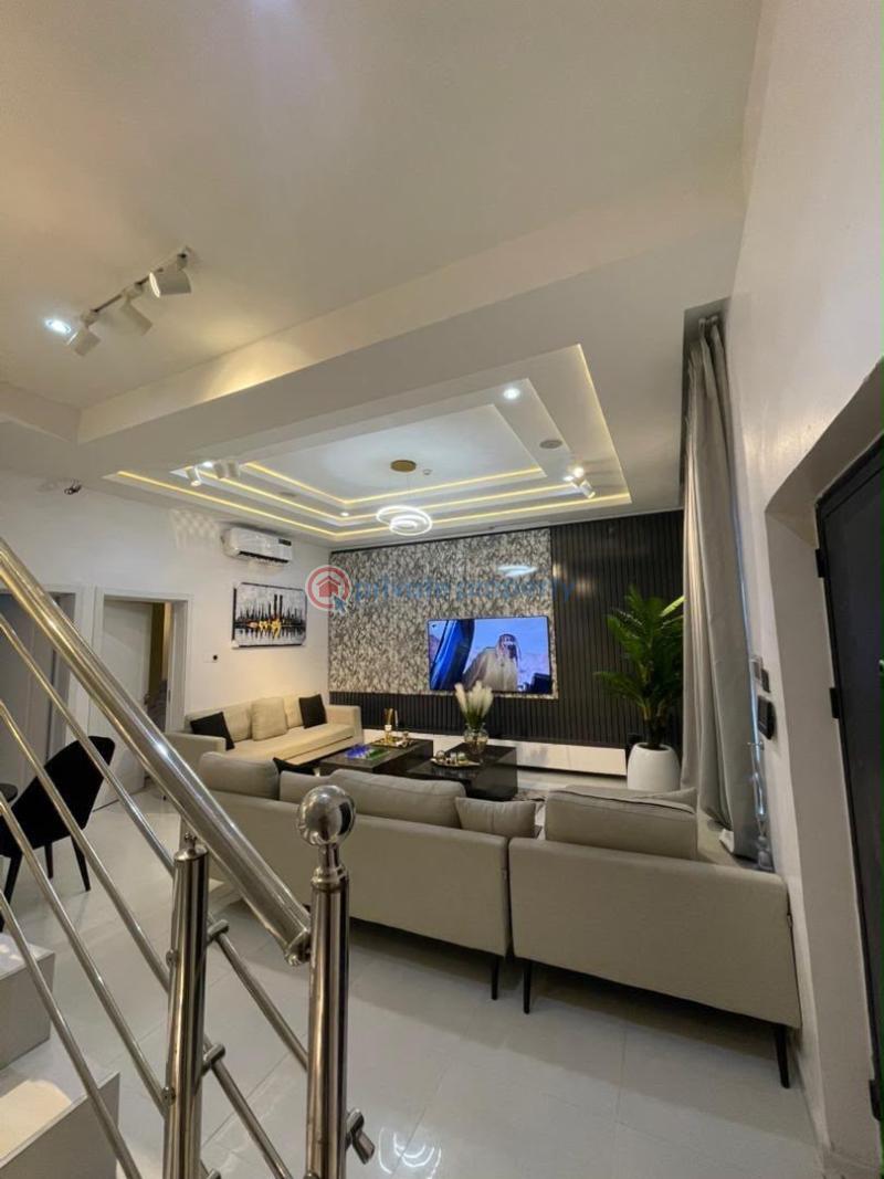 4 bedroom Terrace For Rent Pinnock Beach Osapa London Lekki Lagos - 2