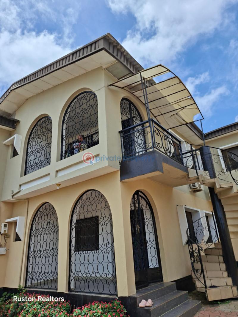 7 bedroom Block Of Flats For Sale Alegongo Akobo Ibadan Oyo - 1