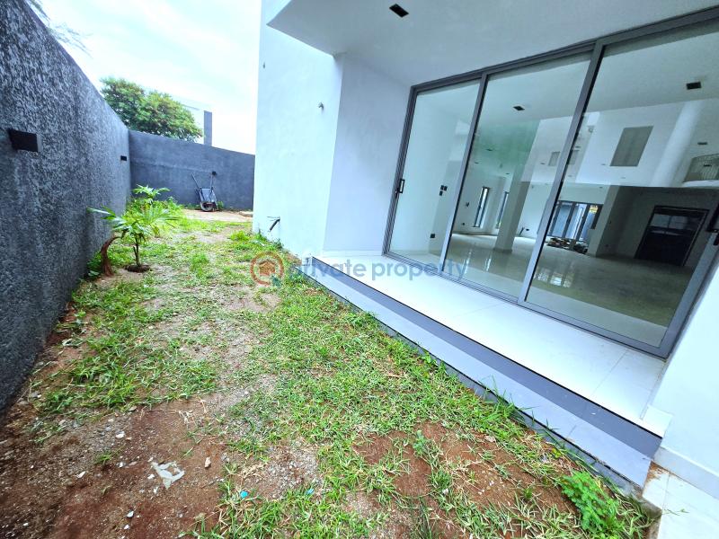 4 bedroom Detached Duplex For Sale Banana Island Ikoyi Lagos - 14
