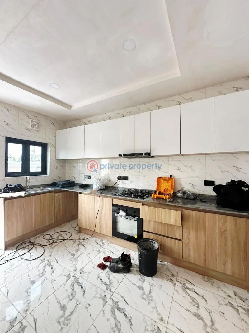 4 bedroom Duplex For Rent Lekki Phase 1 Lagos - 4
