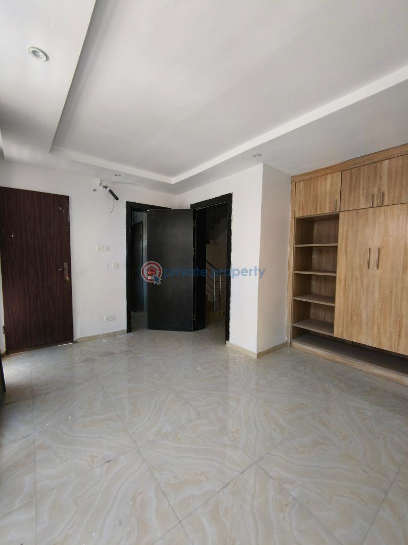 4 bedroom Terrace For Rent Osapa Lekki Lagos - 15