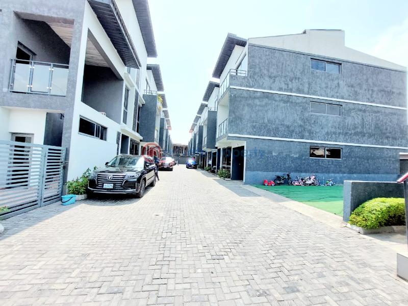 4 bedroom Terrace For Rent Lekki Phase 1 Lagos - 0