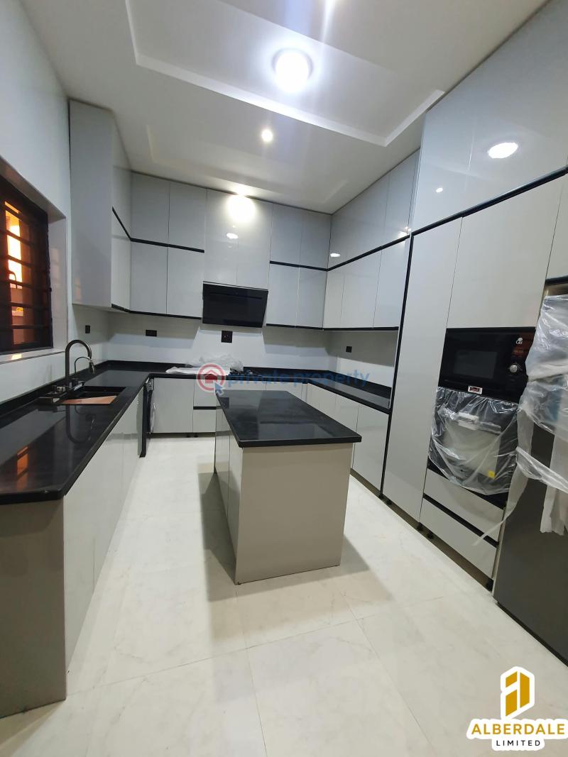 5 bedroom House For Sale Opebi Ikeja Lagos - 7
