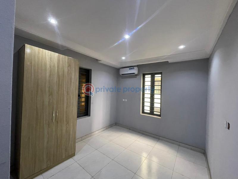 5 bedroom Terrace For Sale Shonibare Estate Maryland Lagos - 7