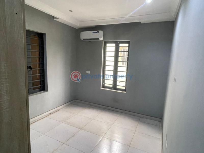 5 bedroom Terrace For Sale Shonibare Estate Maryland Lagos - 10