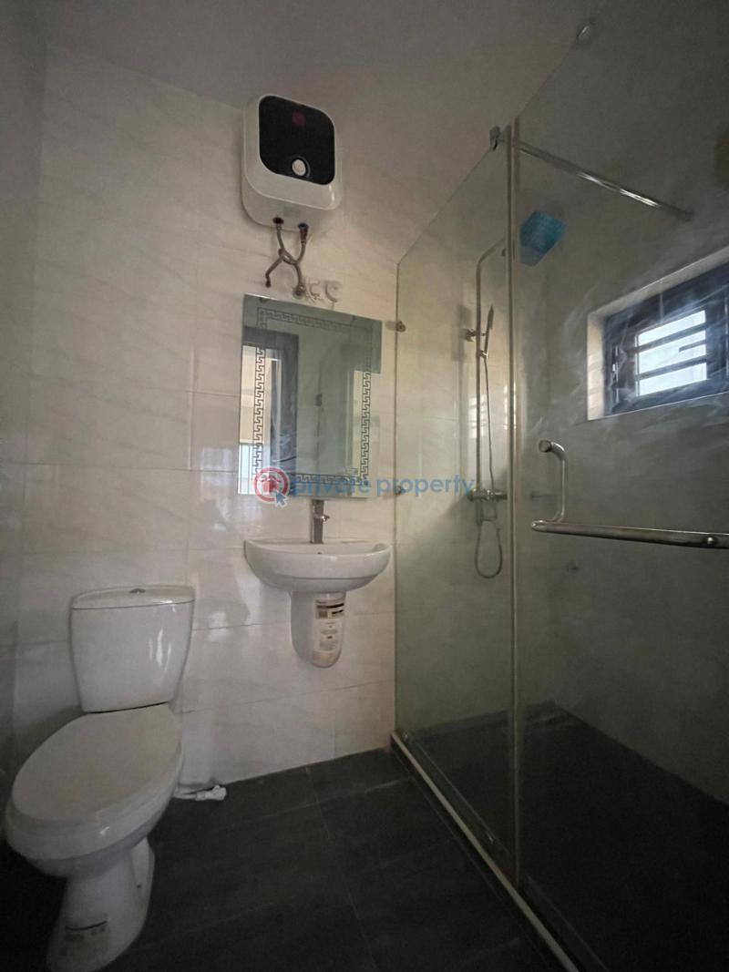 House For Sale Location: Golf Drive Estate, Onireke, Ibadan Ibadan Oyo - 6