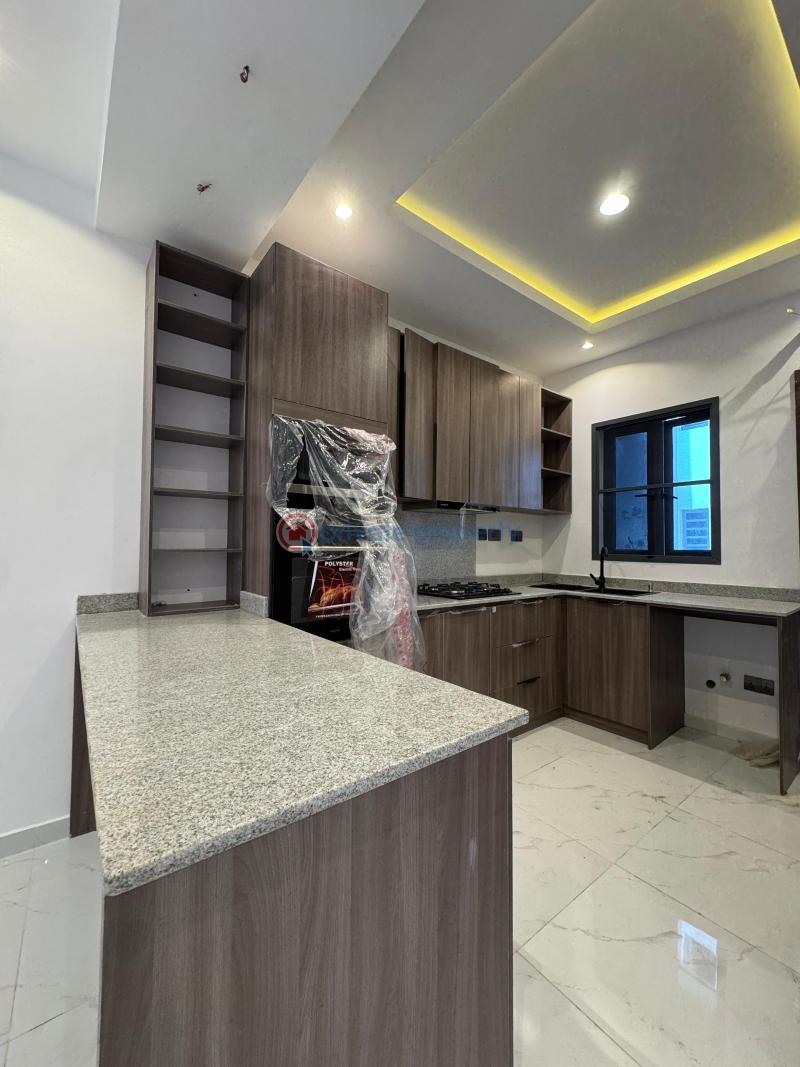 2 bedroom Flat & Apartment For Sale Ikate Elegushi Lekki Lagos - 14