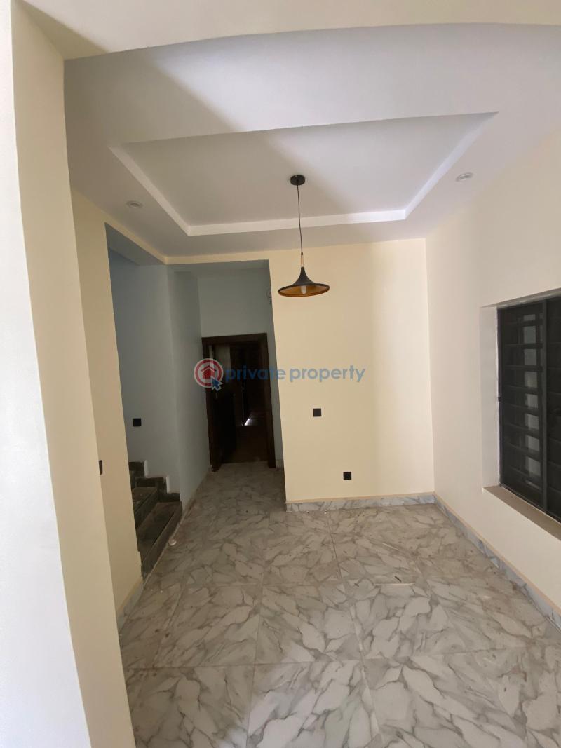 4 bedroom Terrace For Sale Gaduwa Abuja Phase 2  - 3