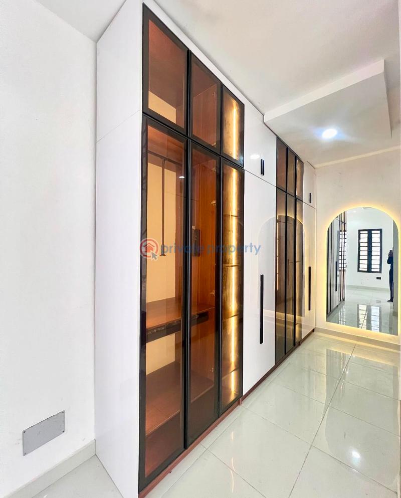 5 bedroom Detached Duplex For Sale Secure Estate At Chevron Lekki Chevron Drive Lekki Lagos - 5