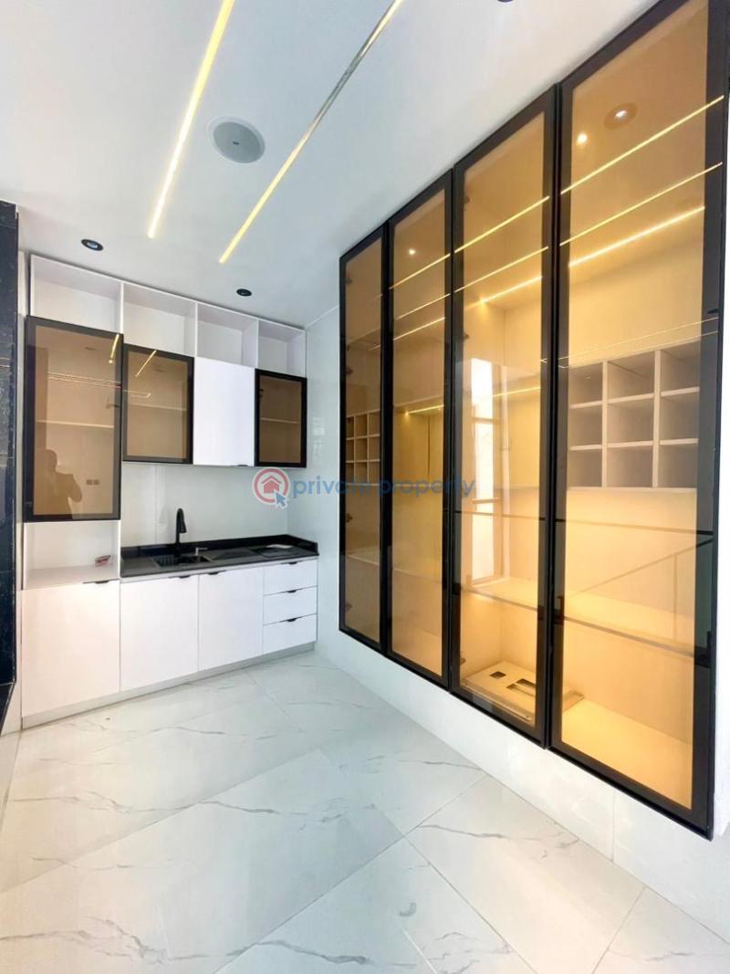 5 bedroom Detached Duplex For Sale Second Toll Gate Chevron Drive Lekki Lagos - 2