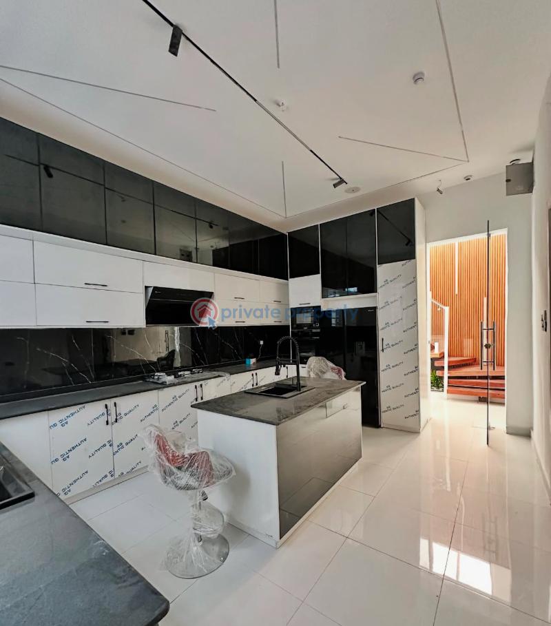 5 bedroom Detached Duplex For Sale Secure Estate At Chevron Lekki Chevron Drive Lekki Lagos - 4