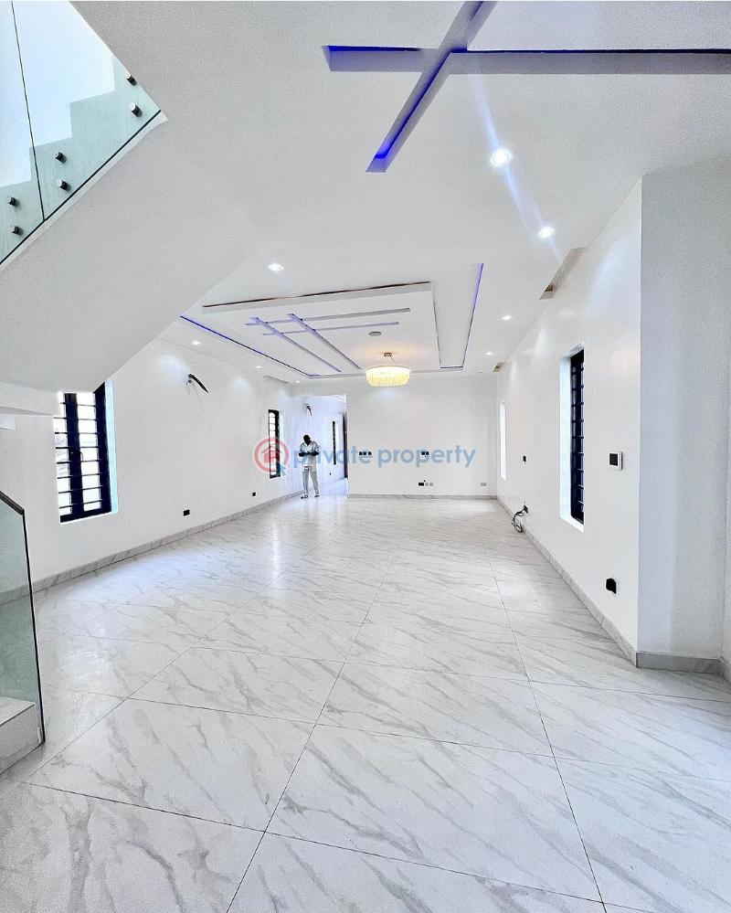 5 bedroom Detached Duplex For Sale 2nd Tollgate Lekki Lekki Expressway Lagos - 3
