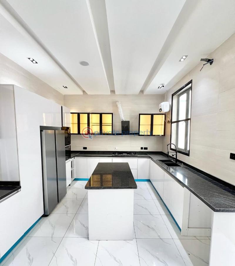 5 bedroom Detached Duplex For Sale Chevron 2nd Toll Gate Lekki Lagos - 3