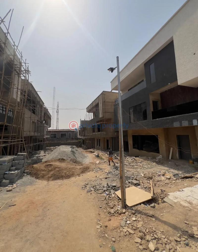 5 bedroom Detached Duplex For Sale Utako Abuja Phase 2  - 1