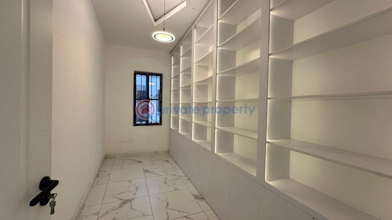 Luxury five bedroom detached house. luxury living at its finest! - 16 5 bedroom Detached Duplex For Sale Royal Gardens Estate, Ajah Lekki Along Lekki Expressway Lagos - 16