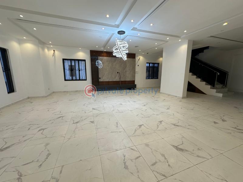 Luxury five bedroom detached house. luxury living at its finest! - 3 5 bedroom Detached Duplex For Sale Royal Gardens Estate, Ajah Lekki Along Lekki Expressway Lagos - 3