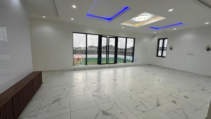 Luxury five bedroom detached house. luxury living at its finest! - 19 5 bedroom Detached Duplex For Sale Royal Gardens Estate, Ajah Lekki Along Lekki Expressway Lagos - 19