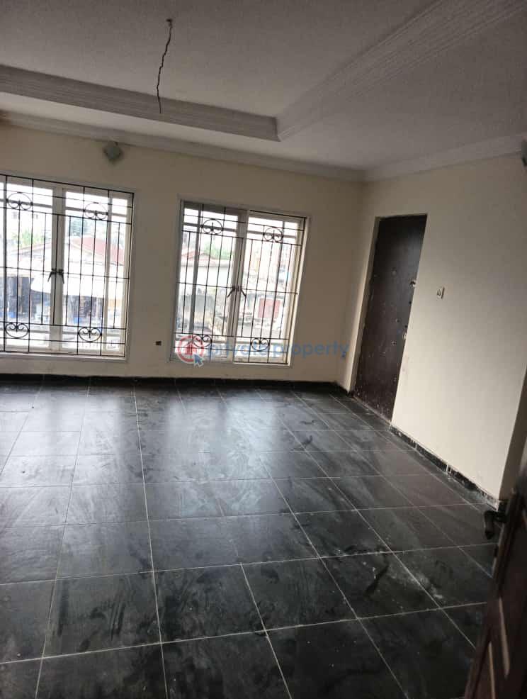 4 bedroom Semi detached Duplex For Sale Mobile Road, Lekki Scheme 2, Ilaje. Lekki Scheme 2 Ajah Lagos - 6