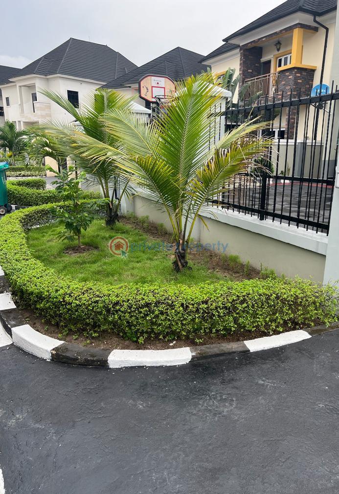 For sale 4 bedroom Duplex Rivtaf Golf Estate Port Harcourt Rivers (PID