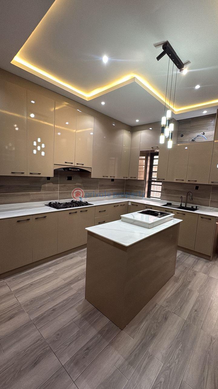 Luxury fully detached 4 bed duplex with a room bq  features:- smart home system - 7 4 bedroom Detached Duplex For Sale Oluyole Estate Ibadan Oyo - 7