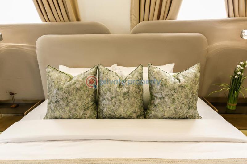 3 bedroom Shared Apartment For Sale Banana Island Ikoyi Lagos - 23