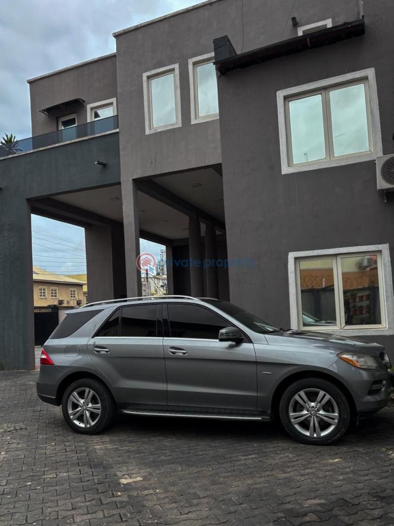 1 bedroom Self Contain For Rent Lekki Phase 1 Lagos - 11