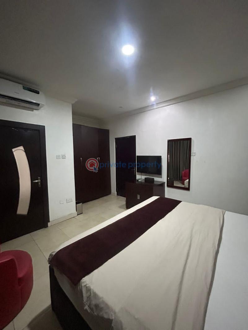 Luxury fully serviced 2 bedroom apartment with open plan kitchen - 2 2 bedroom Block Of Flats For Rent Admiralty Way Lekki Phase 1 Lagos - 2