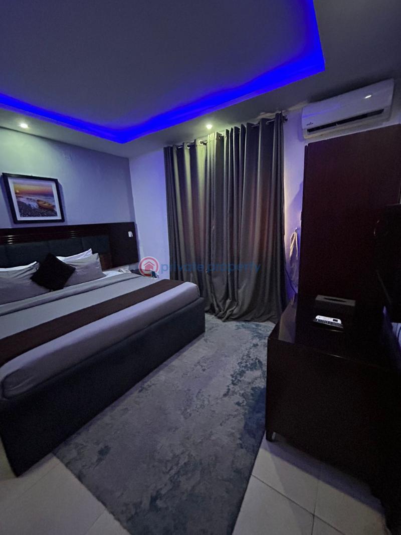 Luxury fully serviced 2 bedroom apartment with open plan kitchen - 1 2 bedroom Block Of Flats For Rent Admiralty Way Lekki Phase 1 Lagos - 1