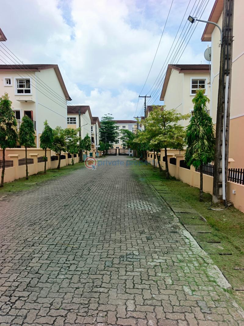 1 bedroom Studio Apartment For Rent Bourdillon Court Estate Chevron Drive Lekki Lagos