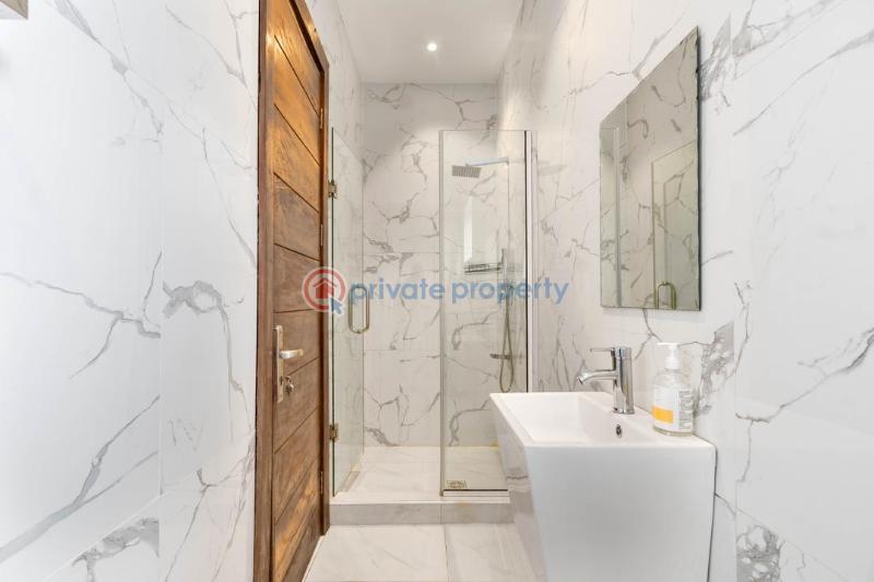 3 bedroom Penthouse For Rent Alfred Rewane Road Old Ikoyi Lagos - 4