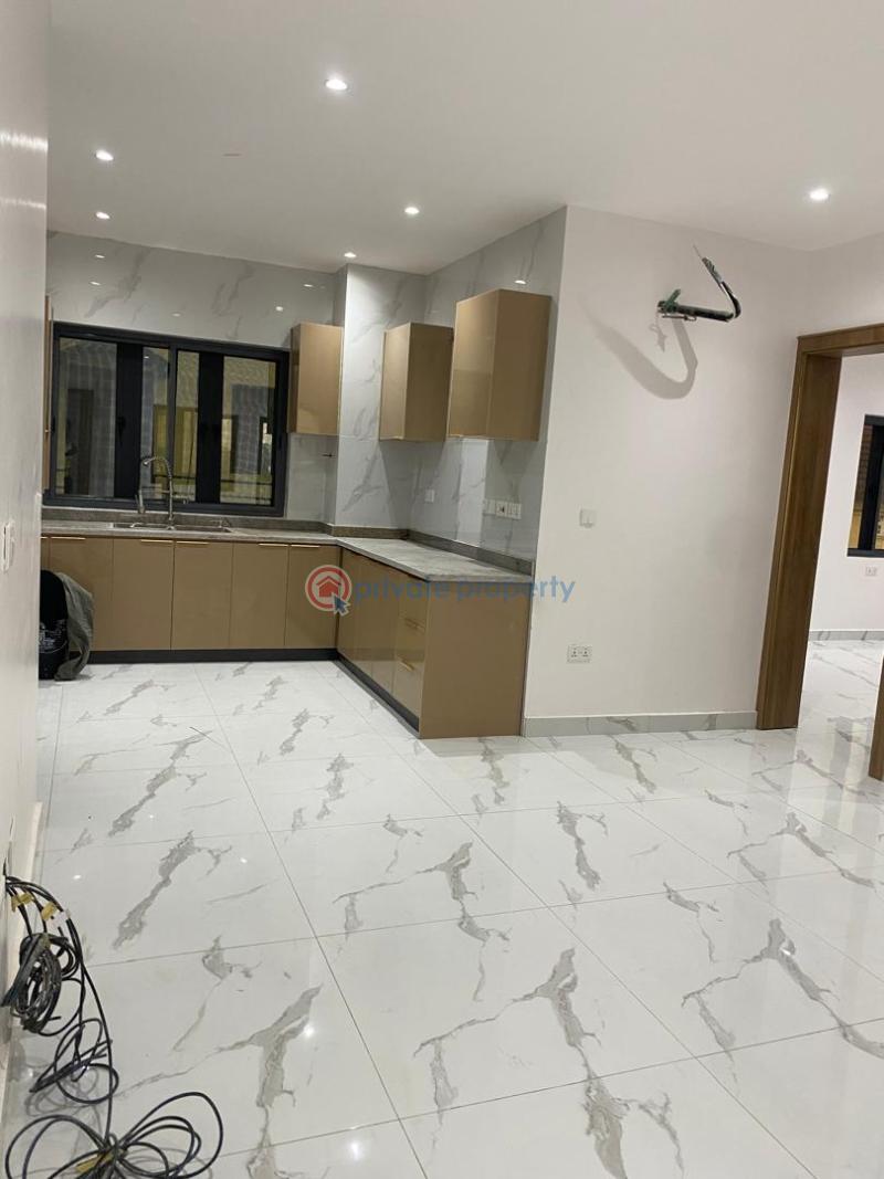 3 bedroom Block Of Flats For Rent Queen Street Alagomeji Yaba Lagos - 10